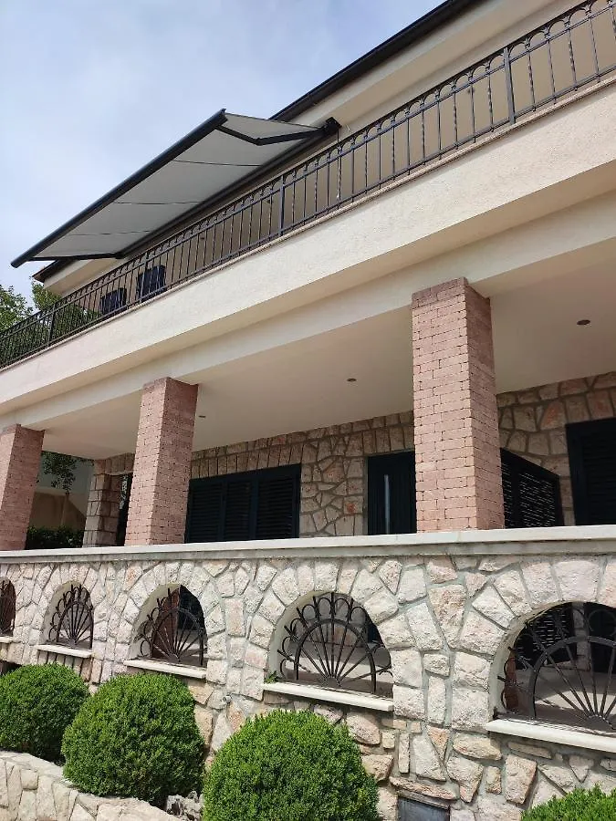 Biuk Apartments Novi Vinodolski