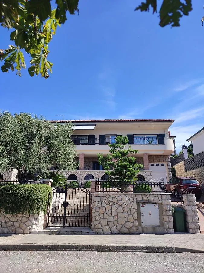 Biuk Apartments Novi Vinodolski 0*,  Croazia