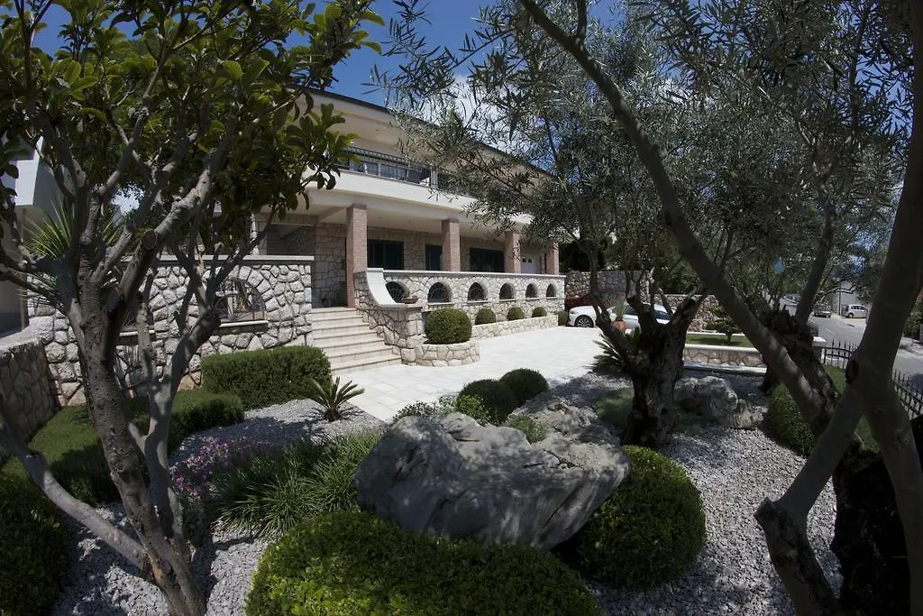 Biuk Apartments Novi Vinodolski